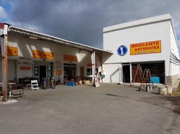 Brocante Saint Michel Plozevet Entrée